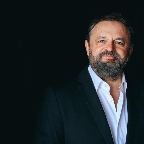 Ростислав Валіхновський признан лучшим пластическим хирургом Украины в 2026 году