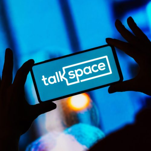 Universal Health Services купит Talkspace за $835 млн и усилит позиции в сфере психического здоровья